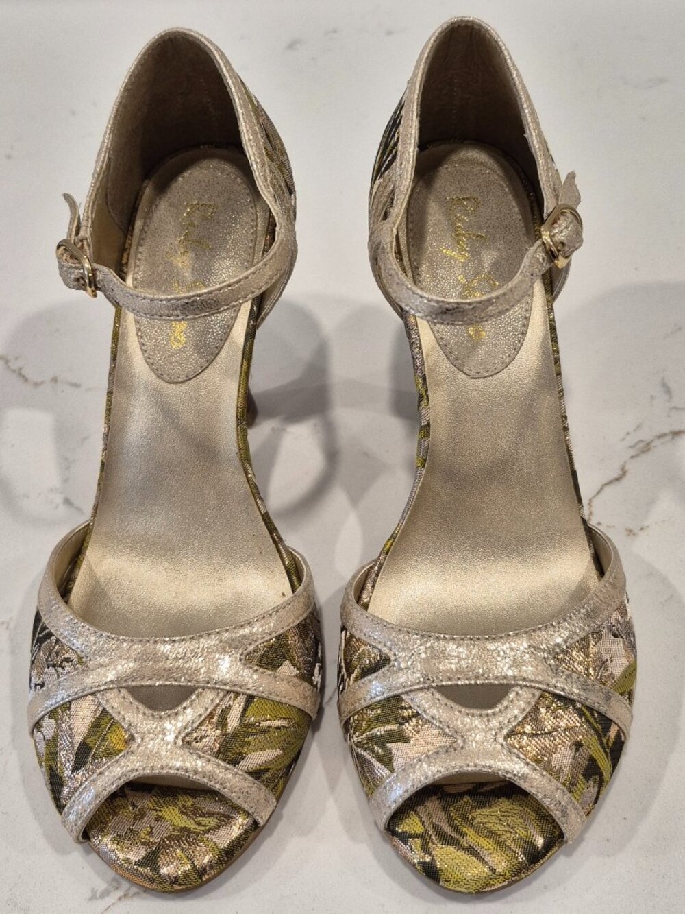 Ruby Shoo, EU 37, Gold and Olive Green